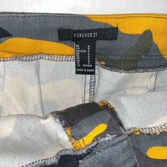 Yellow Camo Skirt - Picture 3 of 3